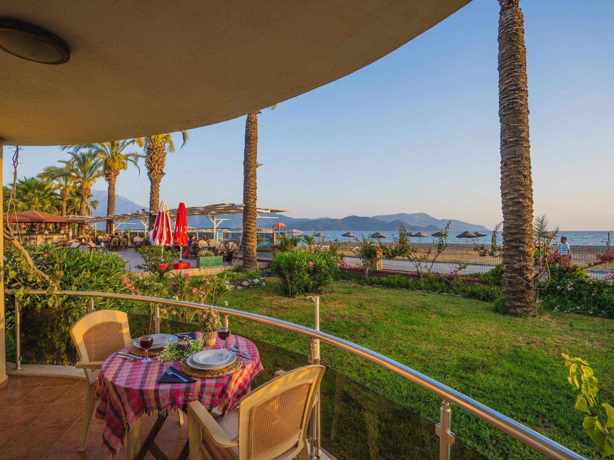 Sunset Beach Club Aqua Lettings Fethiye Extérieur photo
