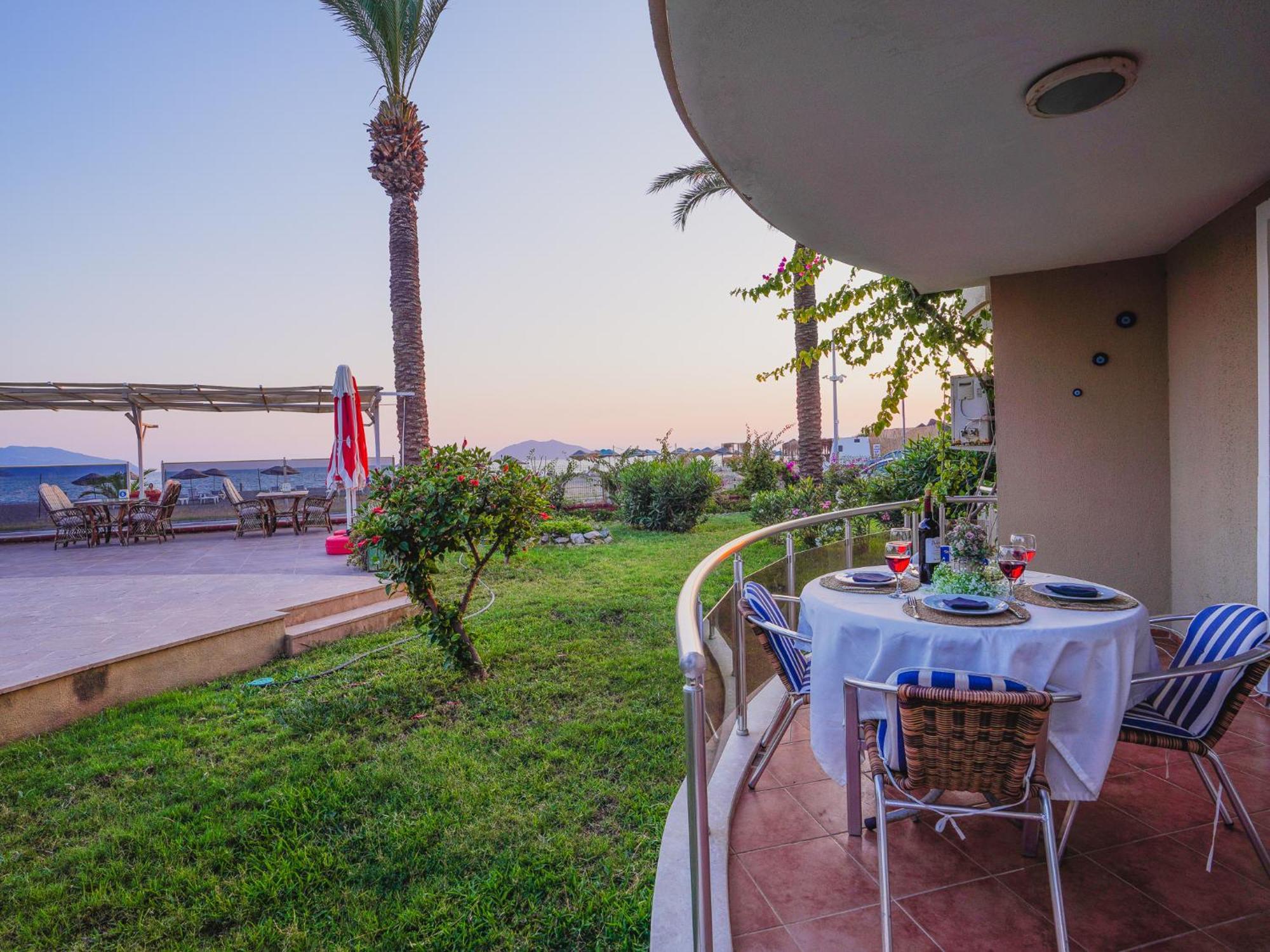 Sunset Beach Club Aqua Lettings Fethiye Extérieur photo